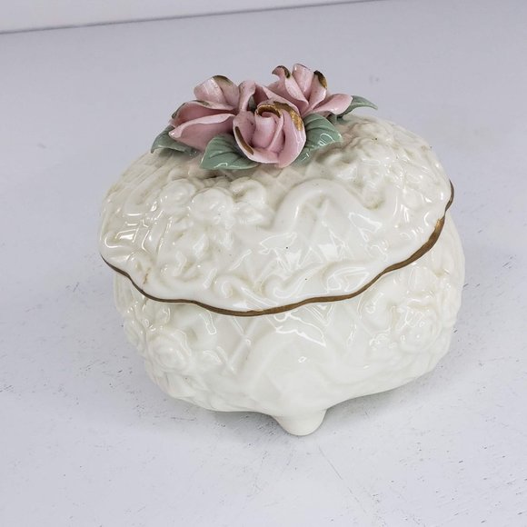 Porcelain Embossed Trinket Box Lidded Roses - Picture 3 of 8